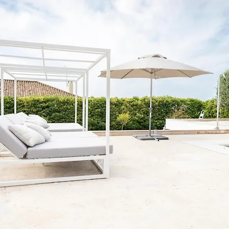 Large 5 Bedroom With Heated Pool + Sea Views Villa