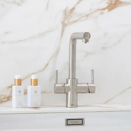 Villa Large 5 Bedroom With Heated Pool + Sea Views