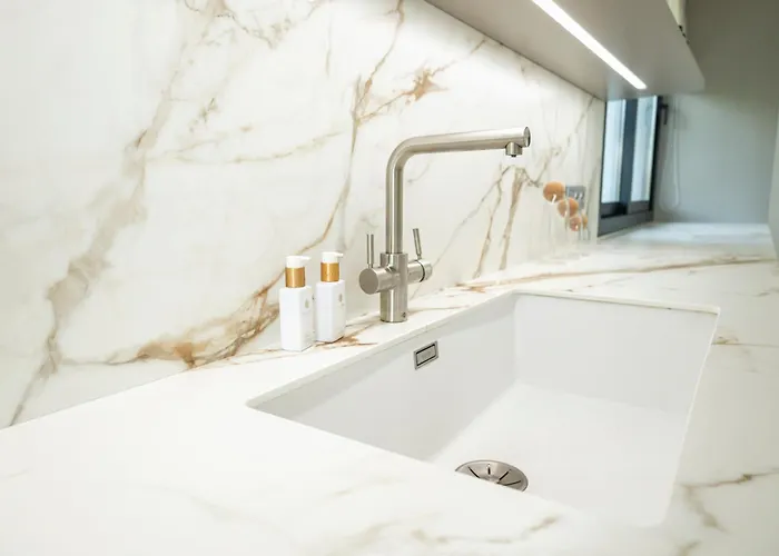 Large 5 Bedroom With Heated Pool + Sea Views * Marbella